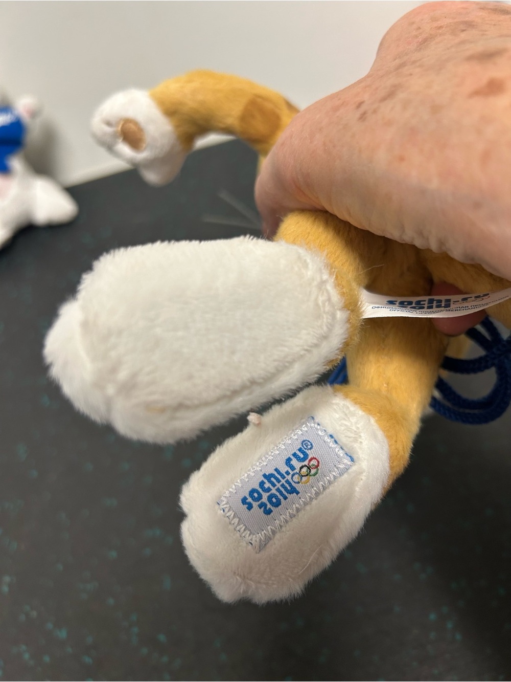 Sochi 2014 Winter Olympic Mascots-The Leopard and the Hare - Picture 4 of 12